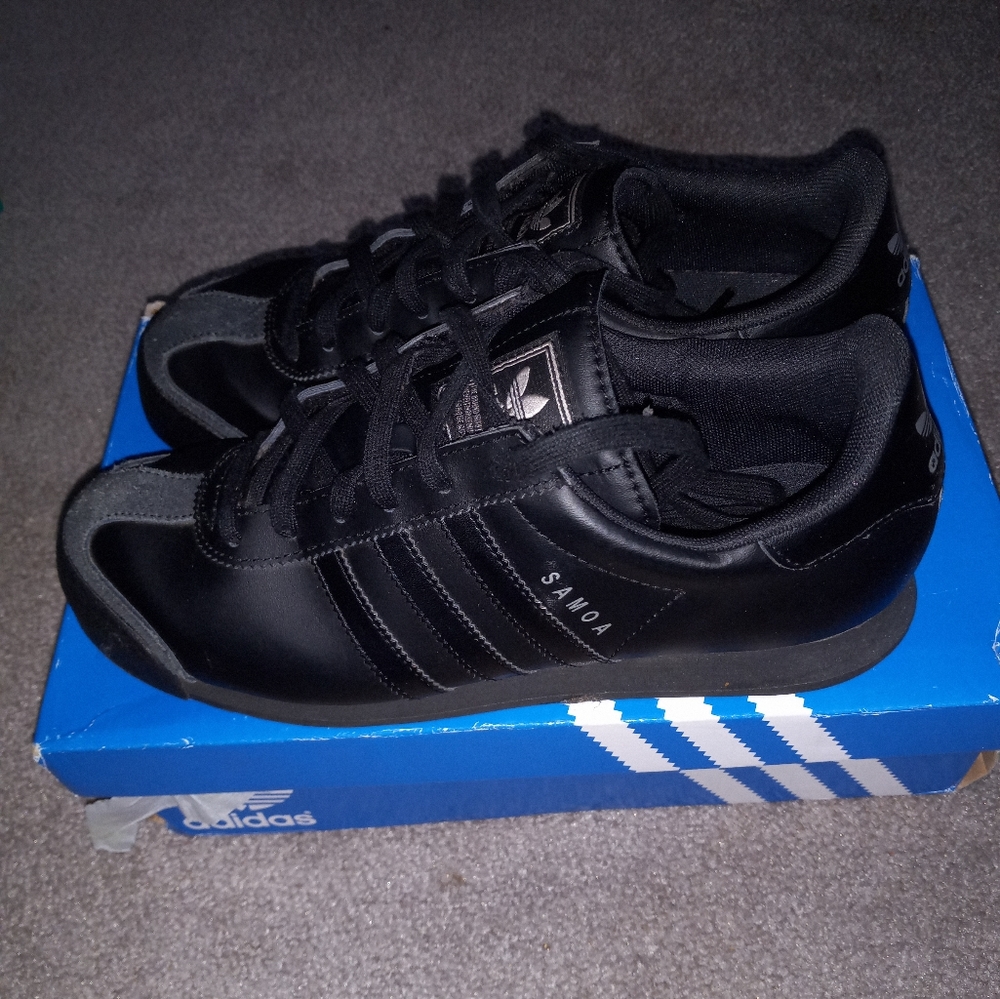 Adidas - Picture 2 of 6